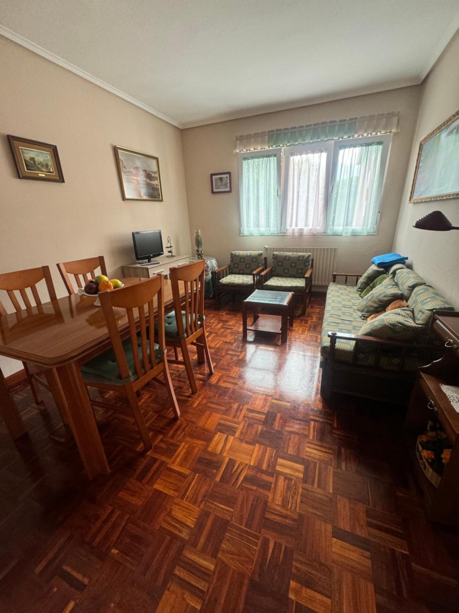Apartamento En Llanes Con Plaza De Garaje Cubierta Екстер'єр фото
